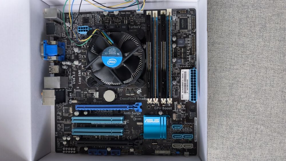 Дъно Дънна платка ASUS P8H67 M-PRO-V+ Intel® i5-2500+16gb lga 1155