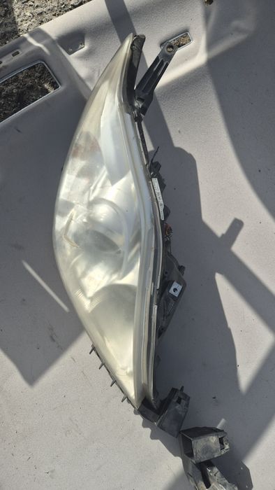 Оригинални Фарове за Мазда 5 2004- 2009г