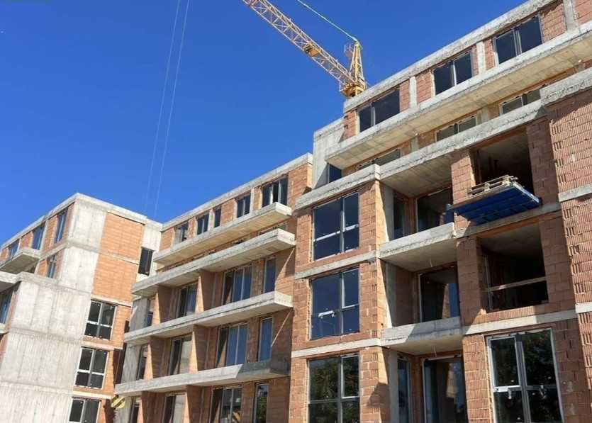 Предлагаме Ви двустаен апартамент в жк. Люлин 8