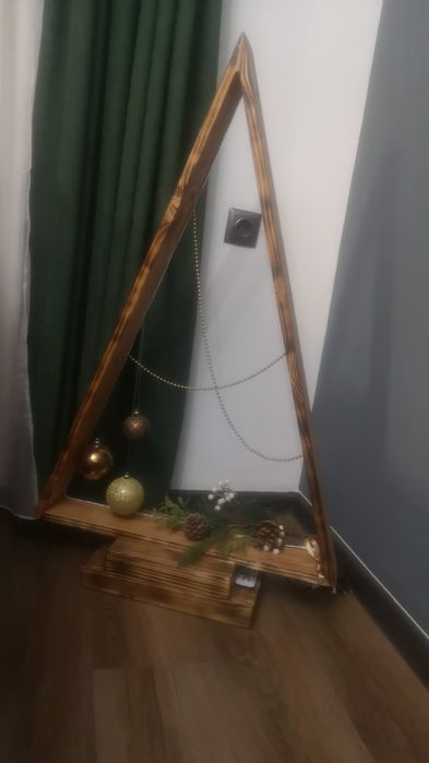 Дървена елха с възможност за декорация