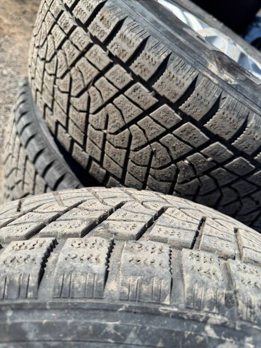 Зимние шины 265/65/17