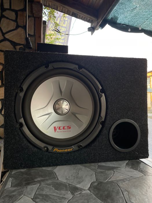 Автоозвучаване комплект: Баскаса Pioneer VCCS + Усилвател Kenwood (С пълно окабеляване)