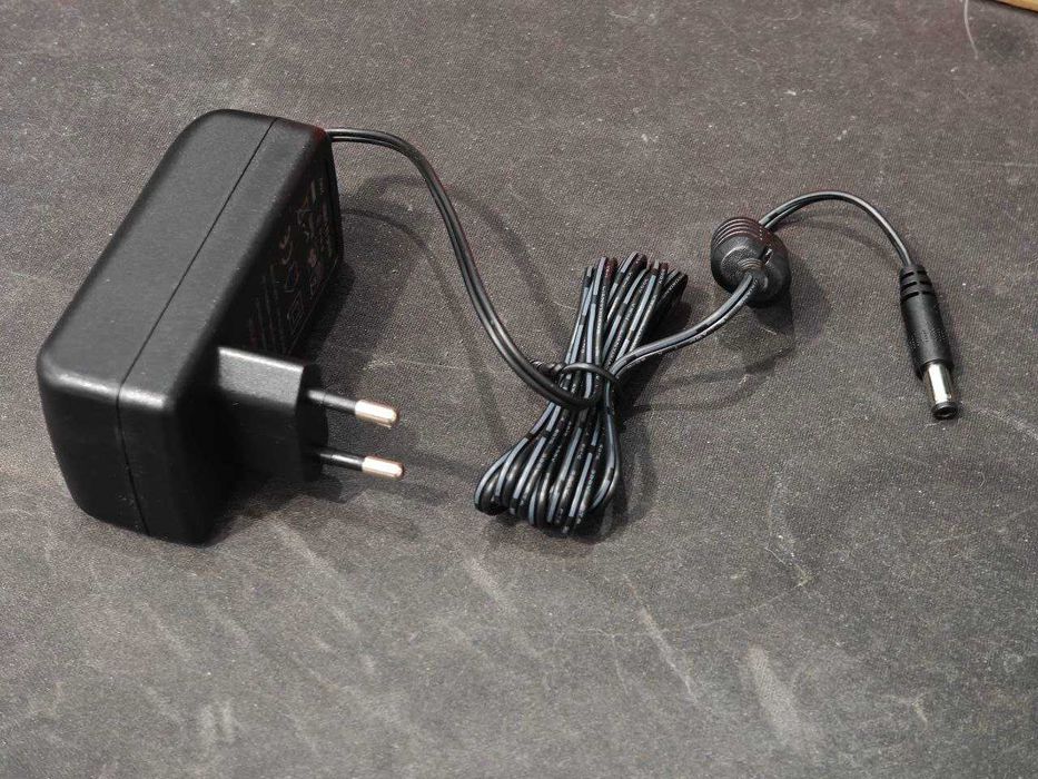 Блок питания для гитарных педалей эффектов, изолированный