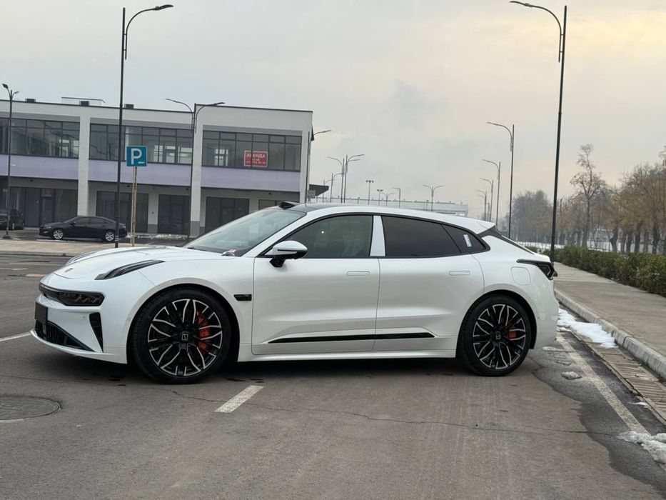 Zeekr 001  you sport 2025