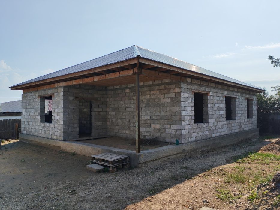 Продам 2х комнатный дом в районе Компаселка,