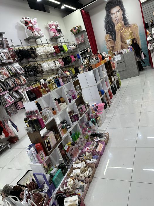 Magazin polkalari sotiladi sifati yaxshi dizayniyam zur