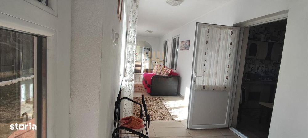 Casa cu livada de vanzare