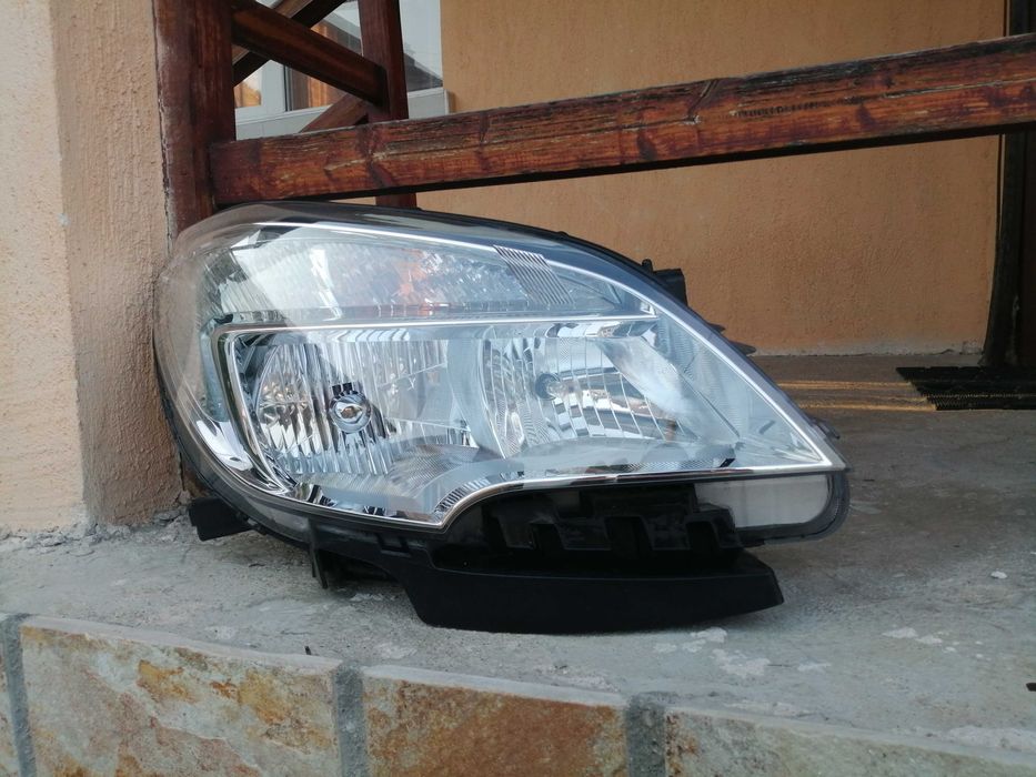 Фар за Опел мокка