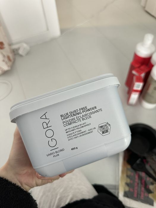 Lot Schwarzkopf Professional - toner, vopsea permanentă, oxidant si pudra 7ton