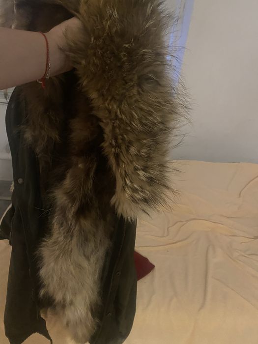 продам парку полностю мех