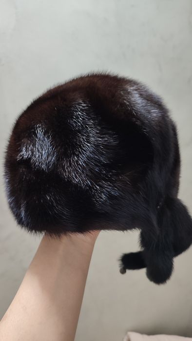 Норковая шапка стильная