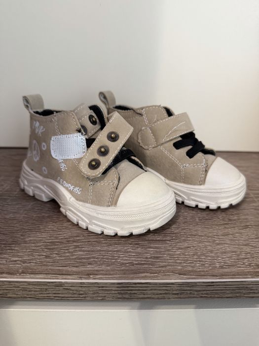 Ботиночки на 1-1,5 года