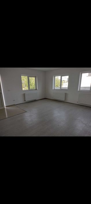 Proprietar vând 1/2 casa duplex Visani Iași