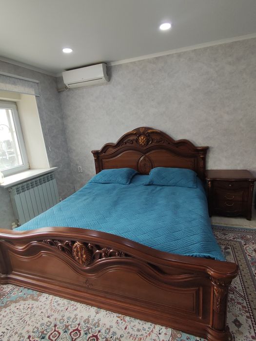 Продам спальный гарнитур