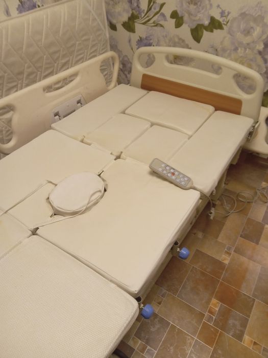 Кровать медицинская многофункциональная  электроприводная