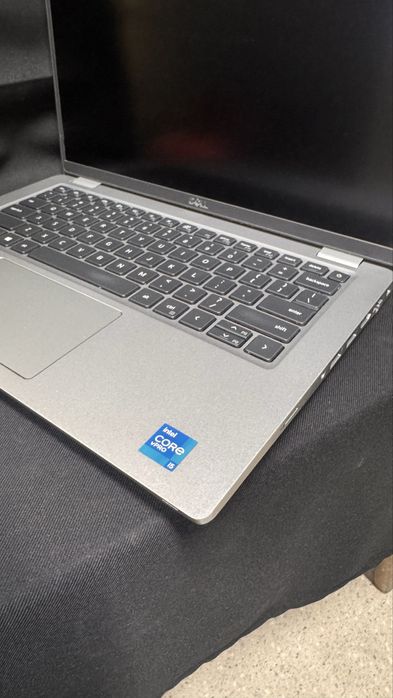 Продам бизнес ноутбук