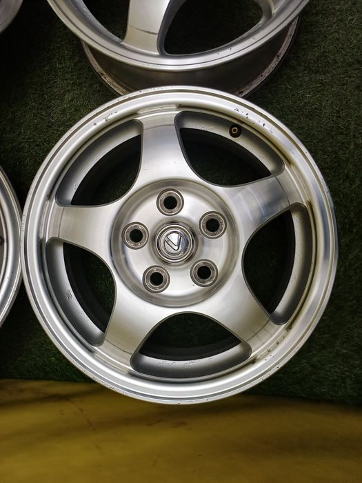 Диски R15 5x114.3 на Toyota.