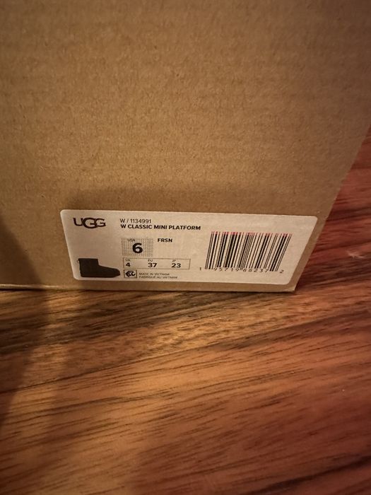 Ugg classic mini platform