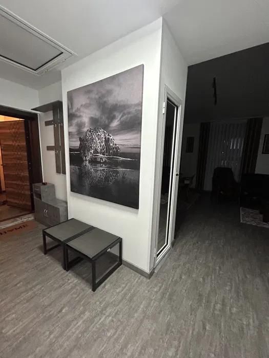 Четиристаен апартамент, под наем, Център