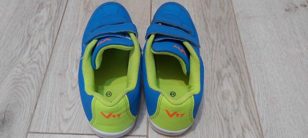 Детски обувки-номер 32,33,35,36