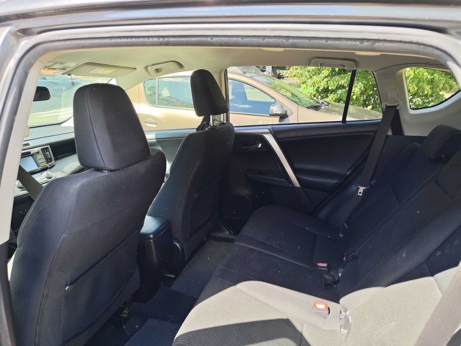 Toyota Rav4,an2015 4x4,2,2d