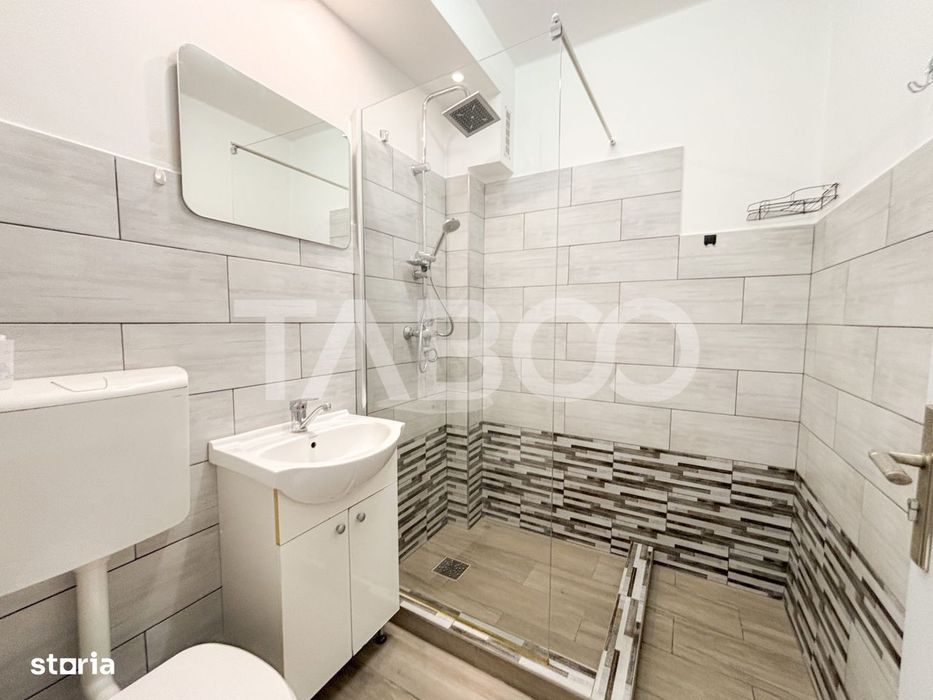 Apartament 3 camere de vanzare pe strada Horea etaj 1