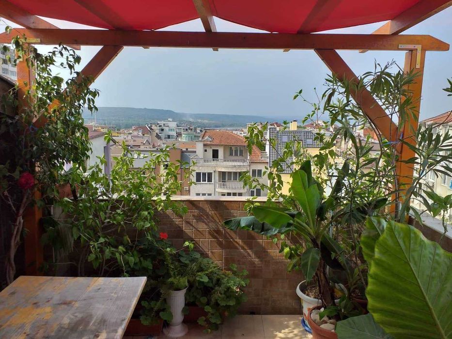 Продава се Многостаен апартамент в Варна, Център - 140 кв.м за 1572 €/кв.м - Снимка #1