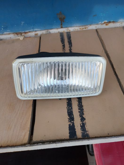 Халогенни фар Хела