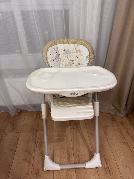 Стульчик для кормления joie