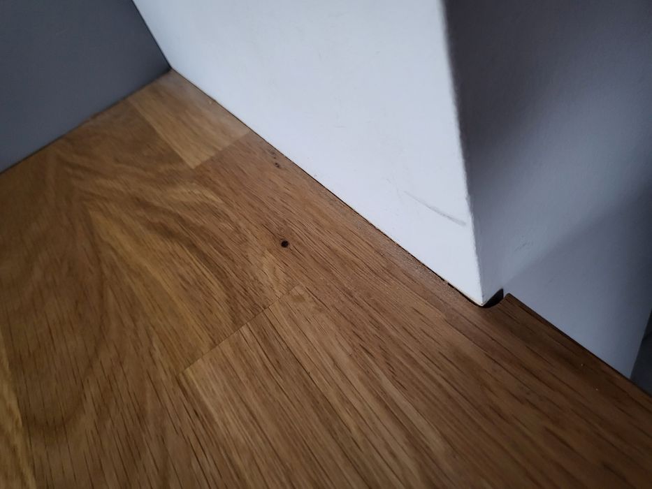 Insulă de bucătărie IKEA METOD / VADHOLMA cu blat KARLBY + 3 scaune INGOLF