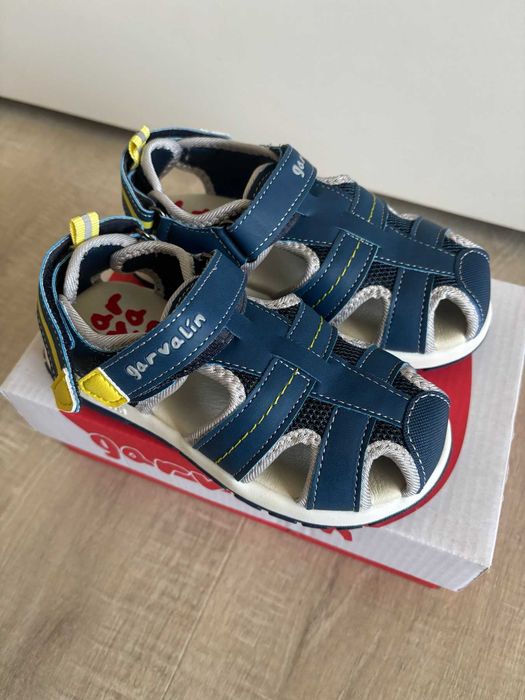 Детски Сандали GARVALIN 252820 
100% кожа, 28 номер