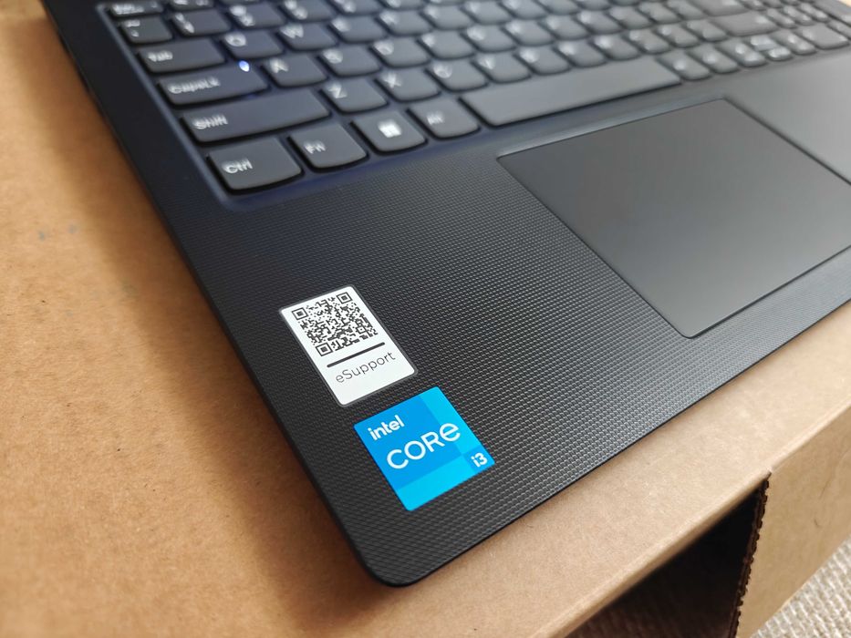 Laptop Lenovo V15 G3 Intel®Core™ i3-1215U , 16GB RAM , SSD 256 GB