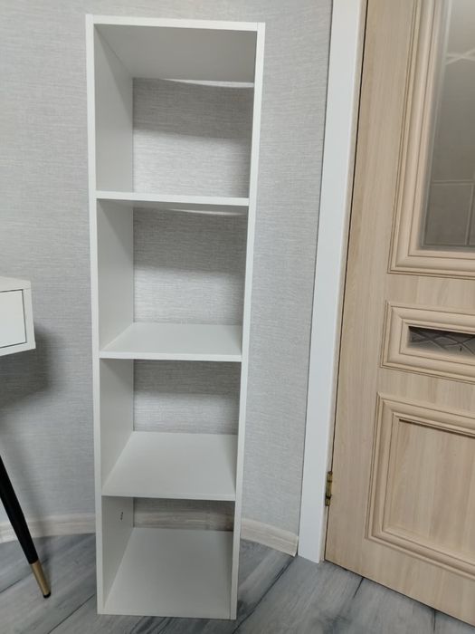 Продам полку для книг