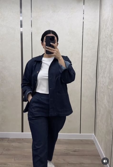 Продам джинсовый костюм 2 ка