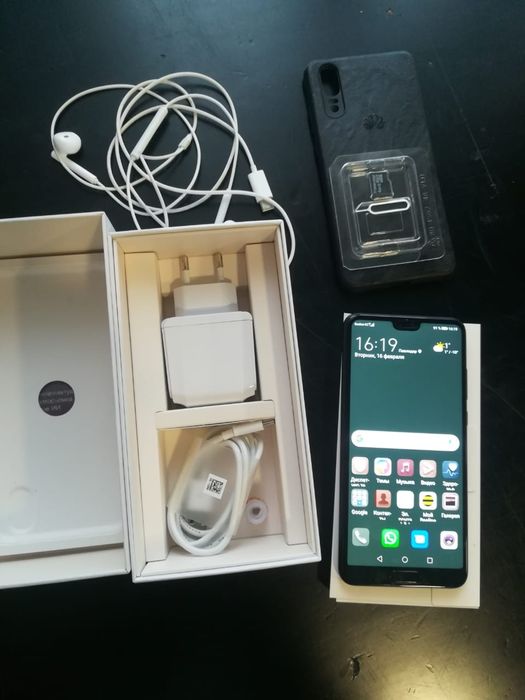 Продам Huawei P20, чёрный 2019 г/в