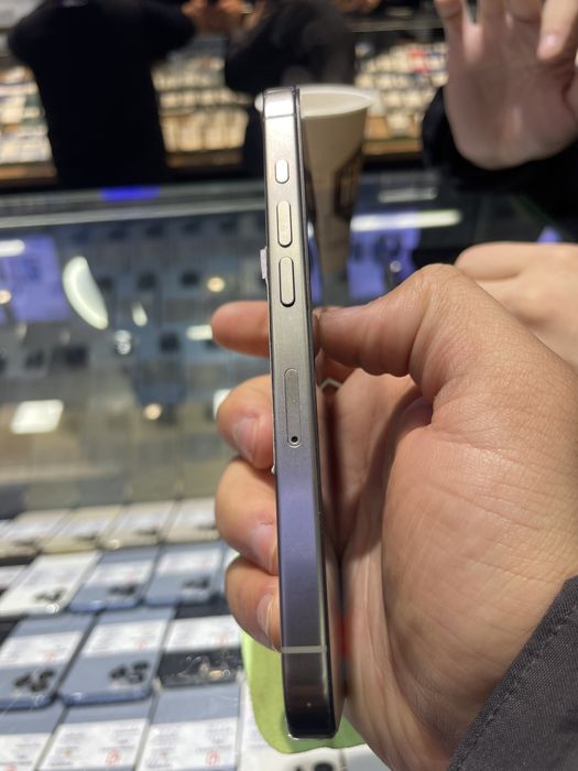 15 pro 570$ sotiladi