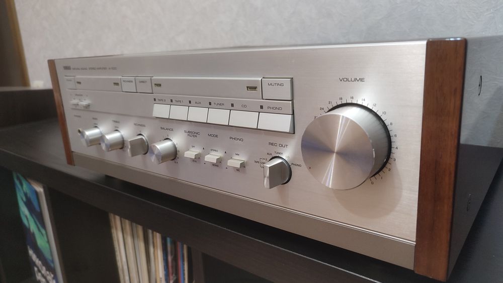 Продам усилитель Yamaha A-1000
