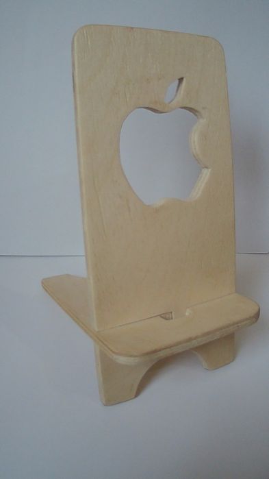Деревяный подставка для айфон подарок