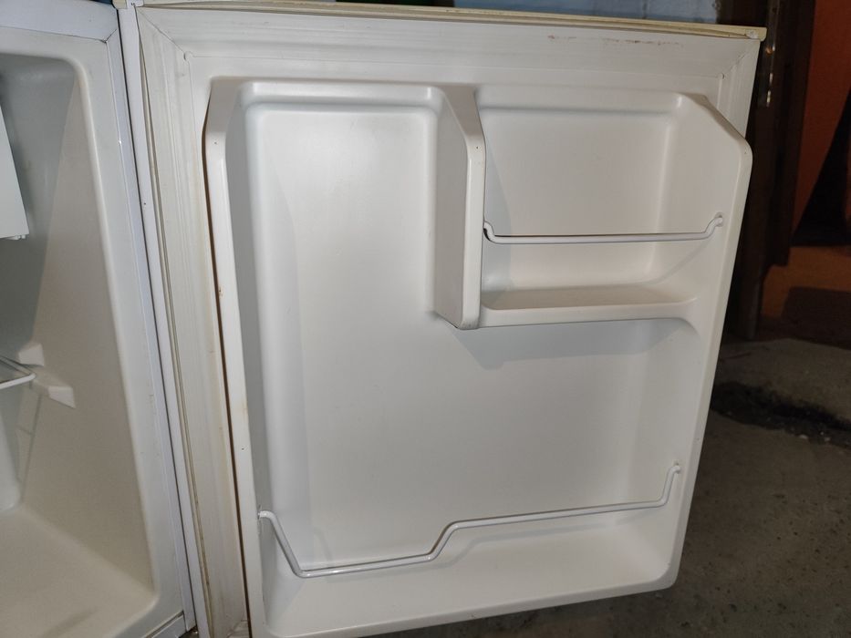 Minifrigider sau minibar