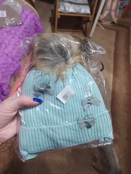 Шапочка новая на 1-2 года