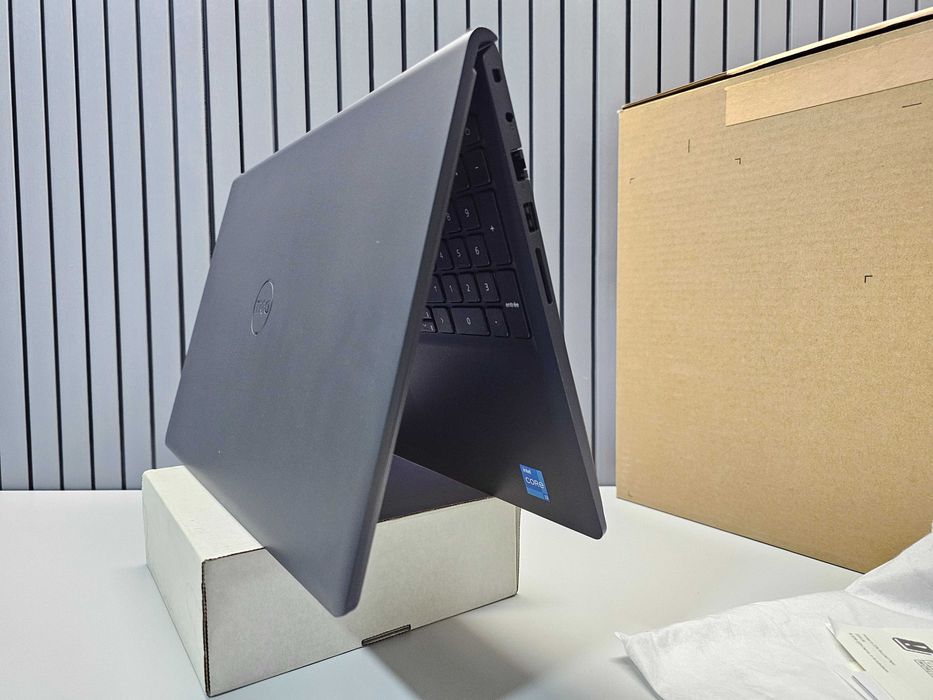 ПРОДАМ Dell Vostro 3530/15 Ноутбук Core™i3-1305U/8GB/512SSD/15.6"120HZ