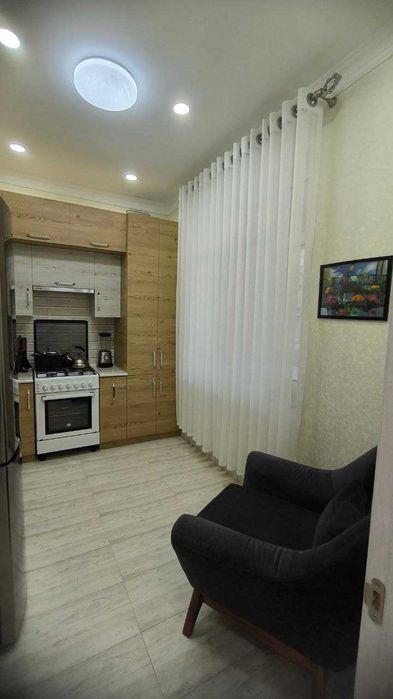 Двухэтажный коттедж недалеко от метро Куйлюк