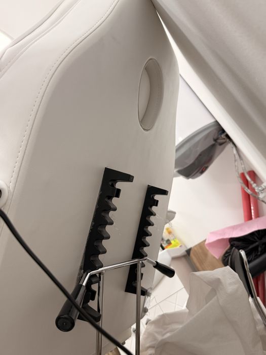 Кожена кушетка стол