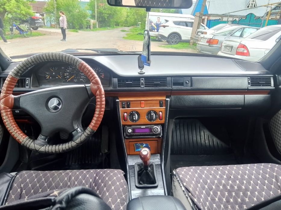 Авто мерс 124   Продам