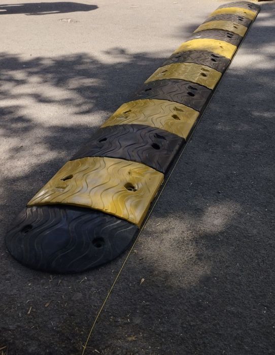 Лежачий полицейский 5см бордюр