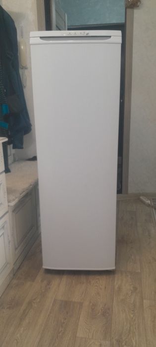 Продам морозильник Бирюса
