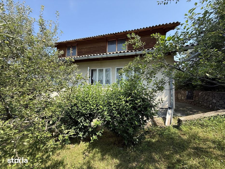Casă parter+pod - 80 mp și teren intravilan 476 mp Sotrile Prahova !