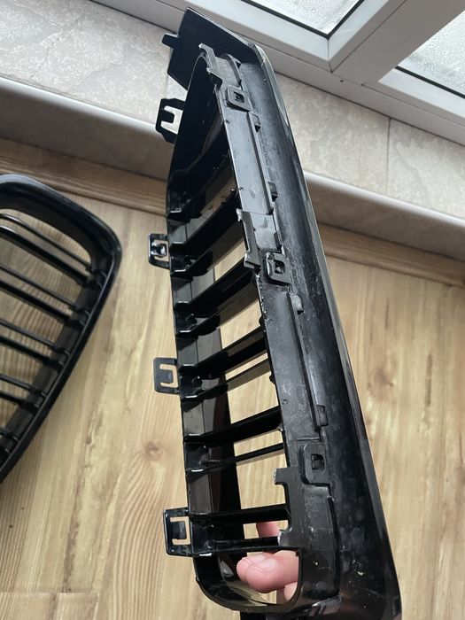 Bmw f30/f31 бъбреци,капаци огледа и ветробрани