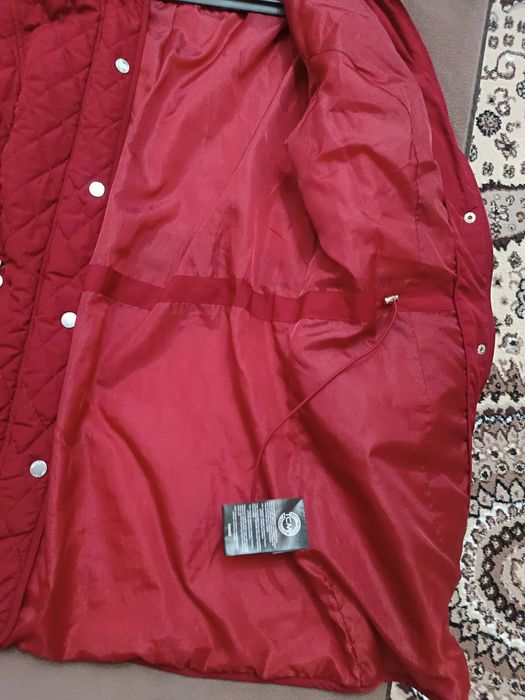 Продам женскую куртку