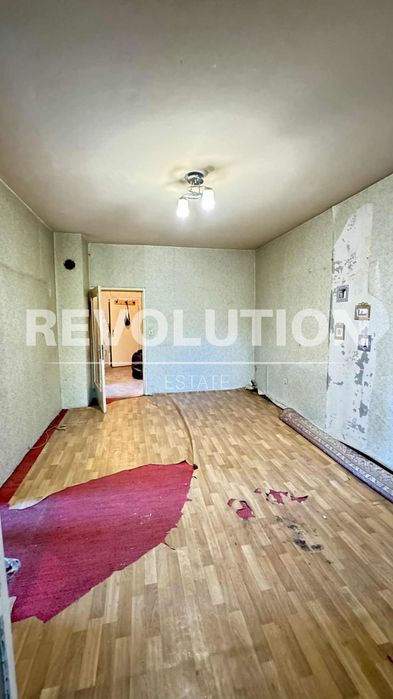 Продава се Тристаен апартамент в Пловдив, Южен - 76 кв.м за 1250 €/кв.м - Снимка #3